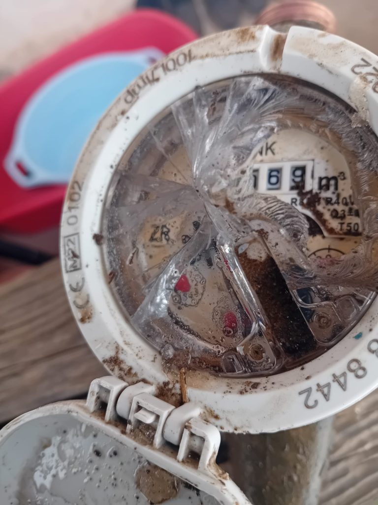 Zeci de sesizări la 991 din cauza înghețului