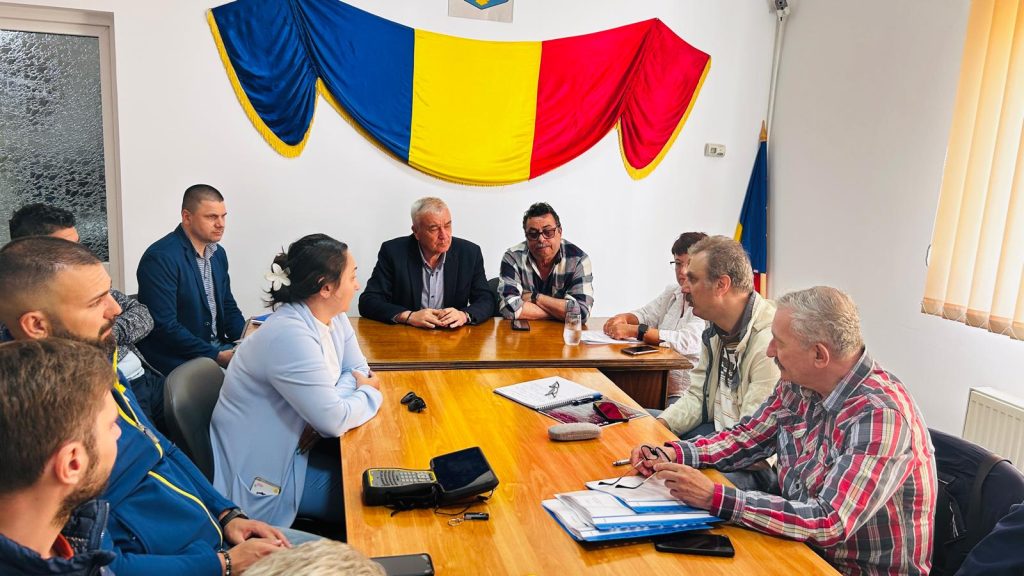 Încep lucrările de aducțiune apă și canalizare în localitățile Săbăreni și Cosoba