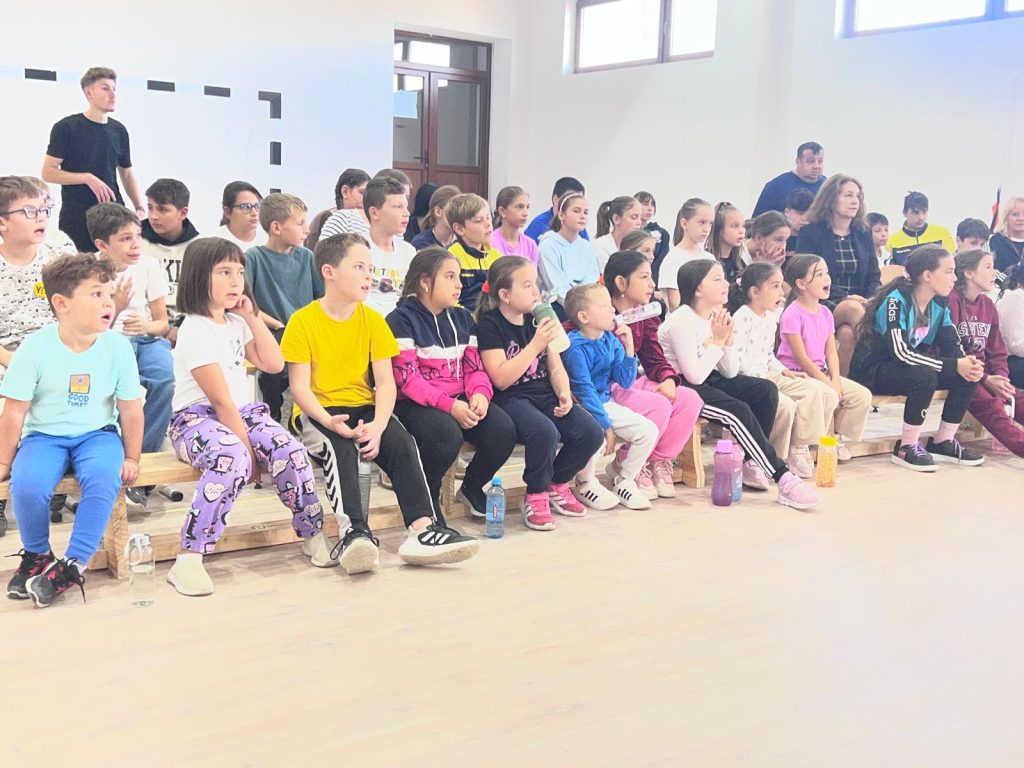 Programul ”Apa în școli” a ajuns și la Malu